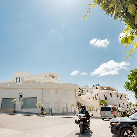 Agora Vieste Rooms & Apartments Bagian luar foto