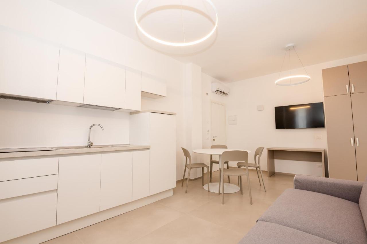 Agora Vieste Rooms & Apartments Bagian luar foto