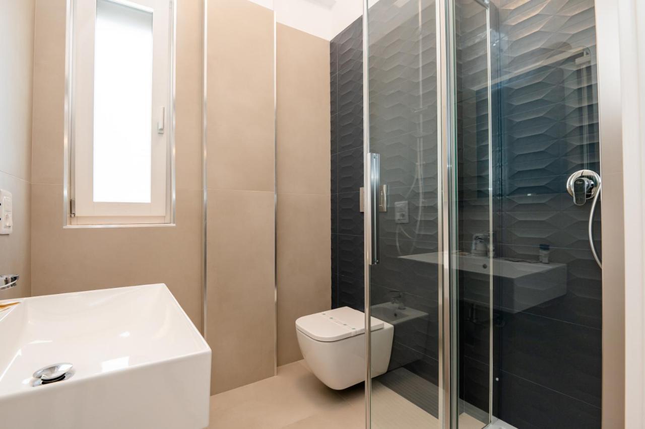 Agora Vieste Rooms & Apartments Bagian luar foto
