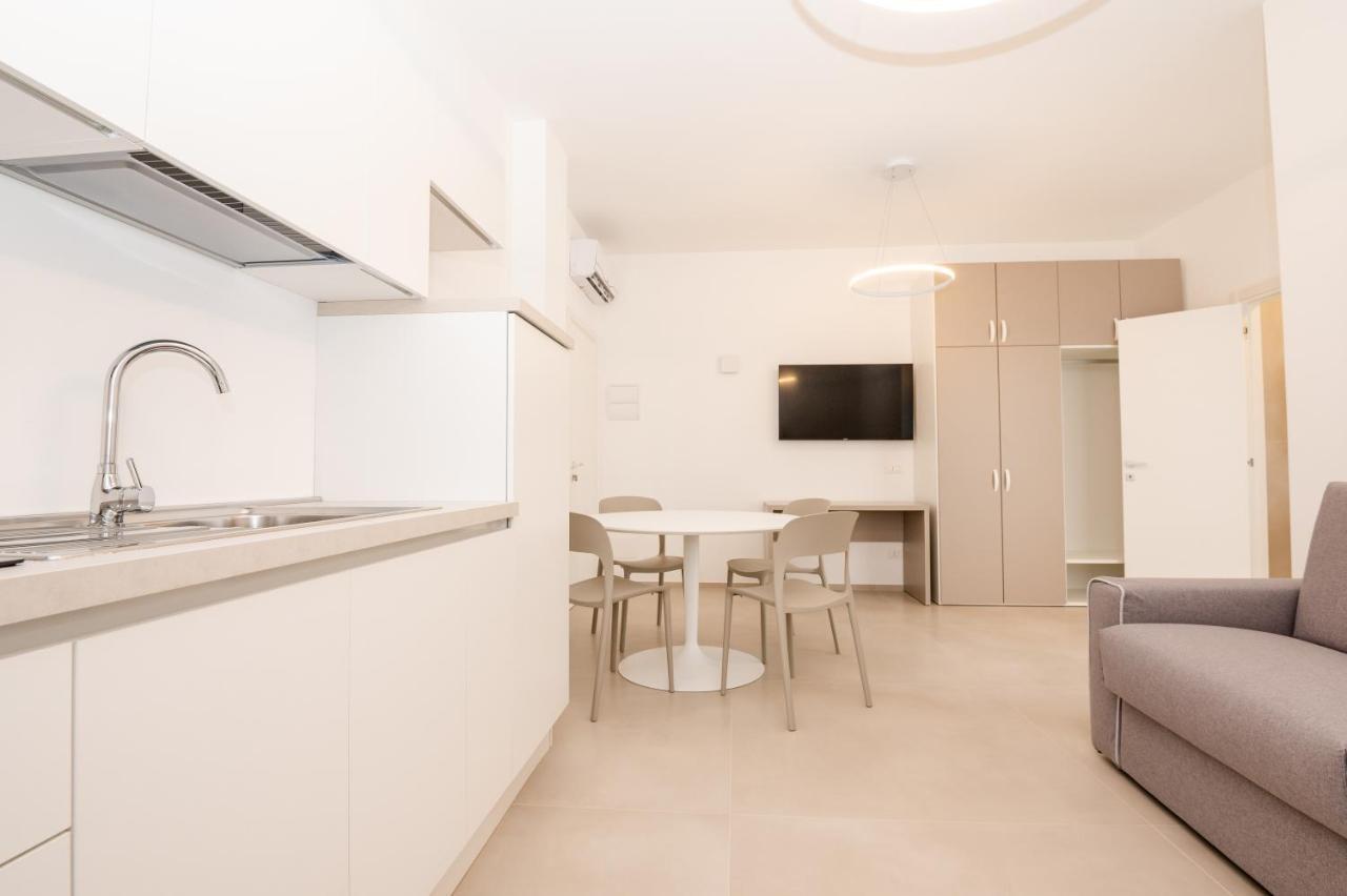 Agora Vieste Rooms & Apartments Bagian luar foto
