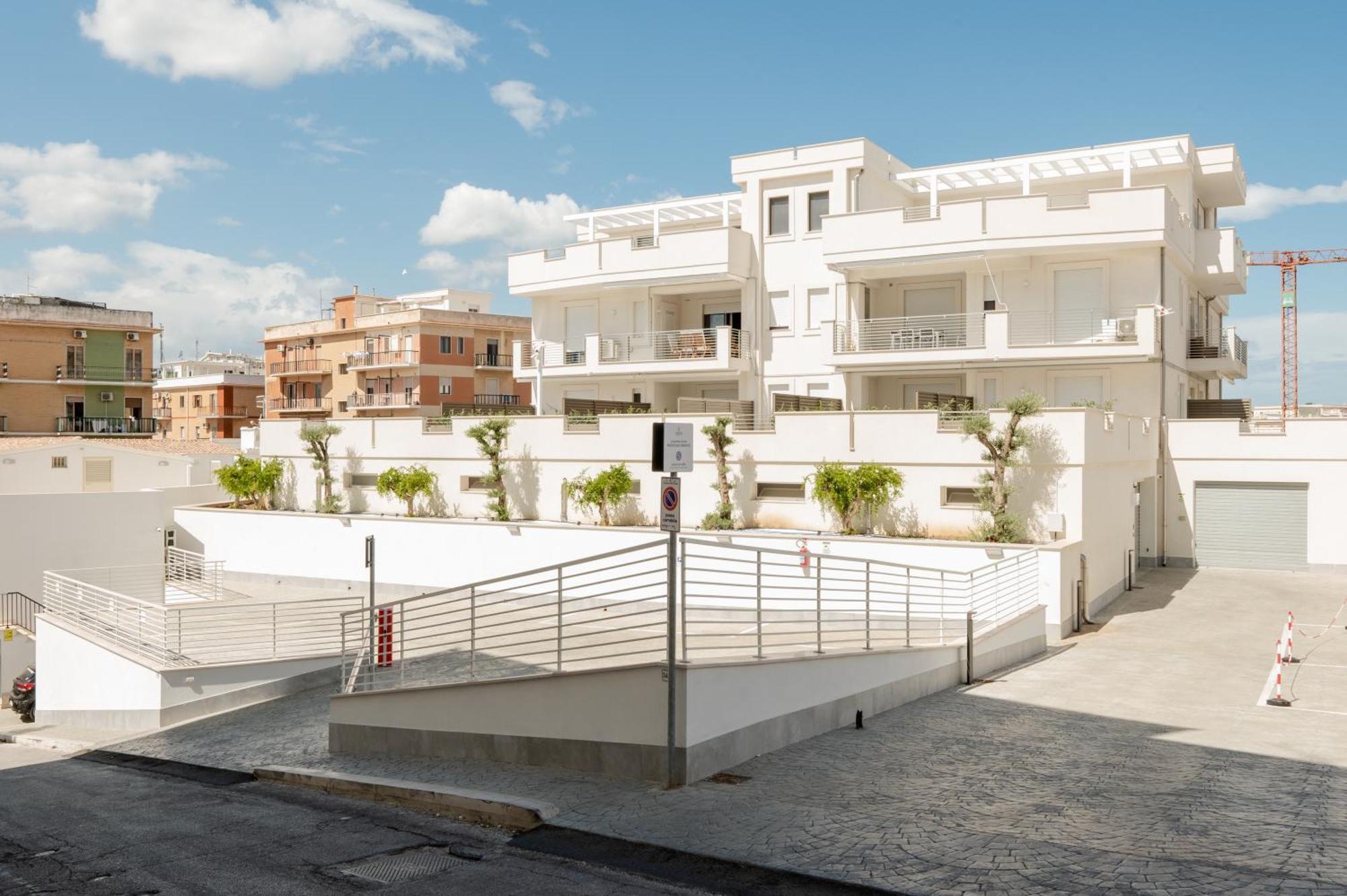 Agora Vieste Rooms & Apartments Bagian luar foto