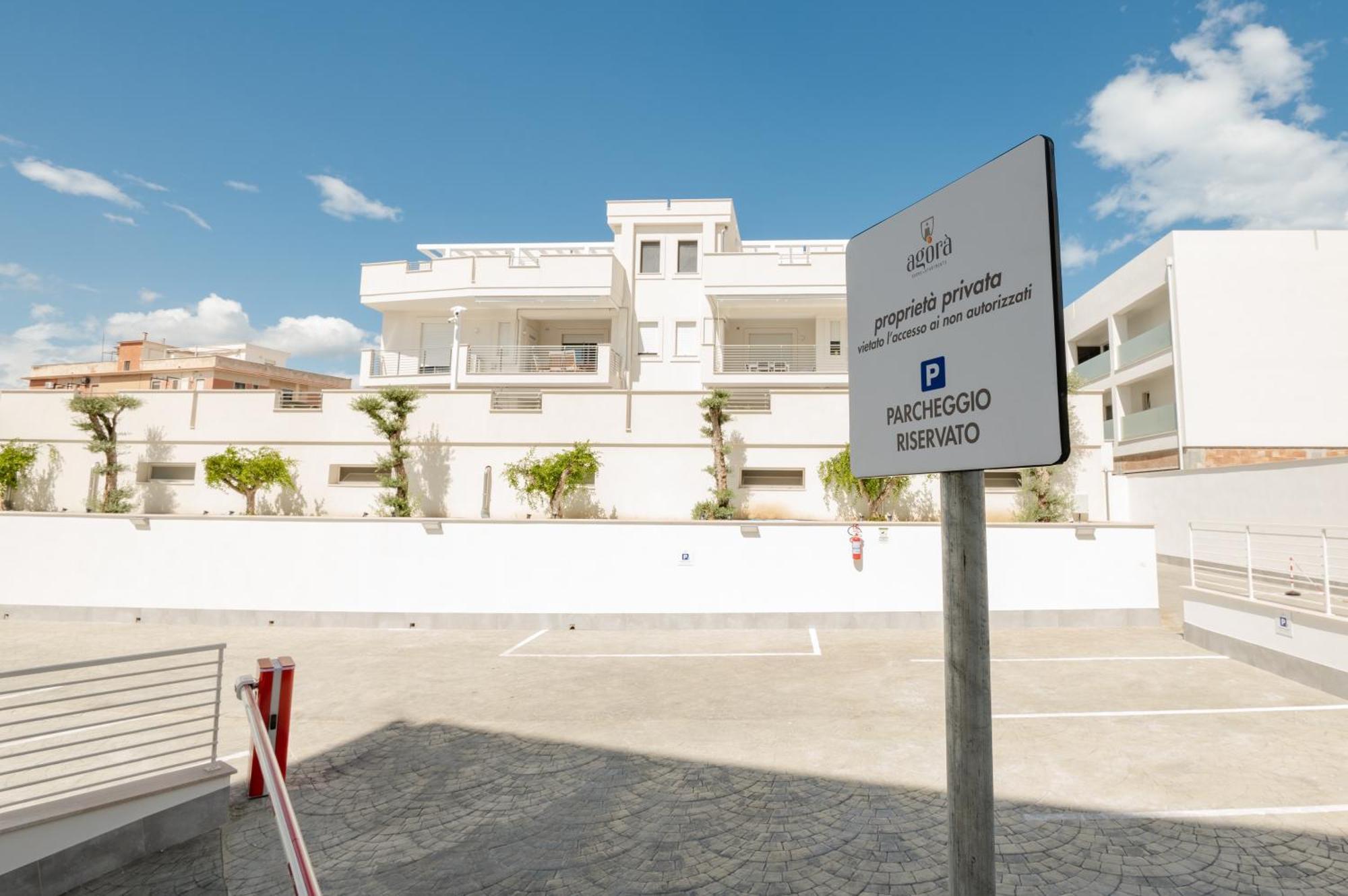 Agora Vieste Rooms & Apartments Bagian luar foto