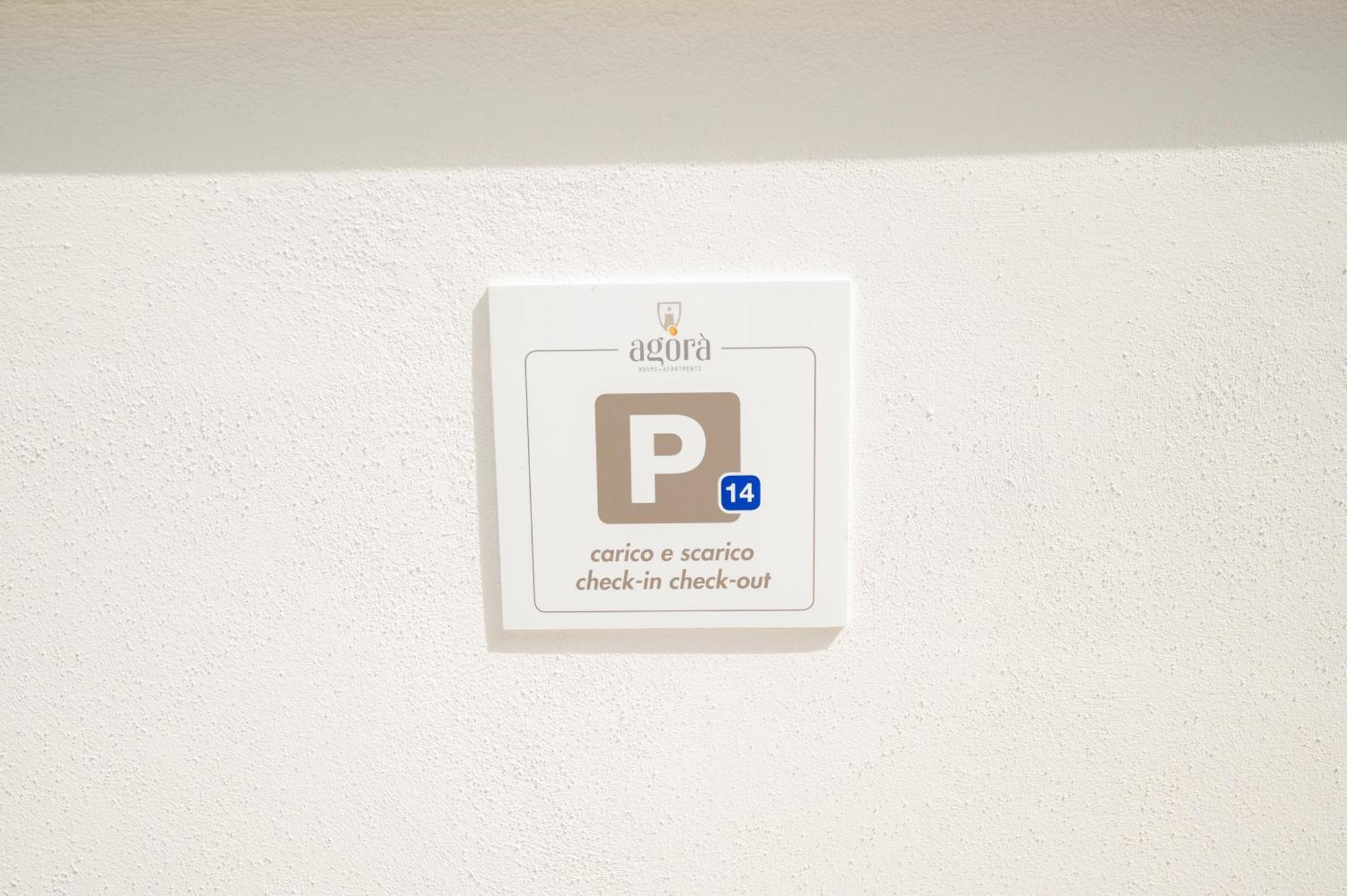 Agora Vieste Rooms & Apartments Bagian luar foto