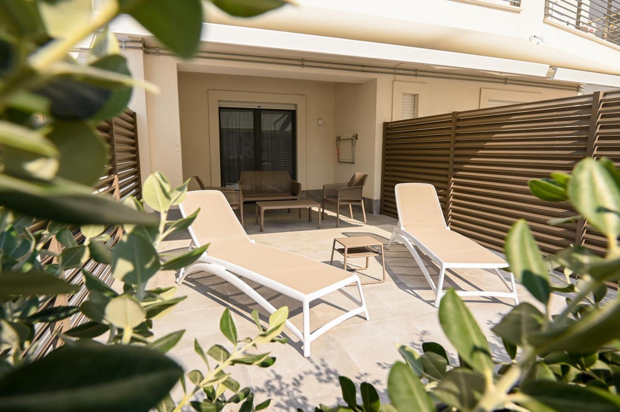 Agora Vieste Rooms & Apartments Bagian luar foto